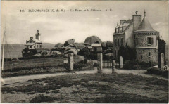 Ploumanac'H Le Phare et le Chateau