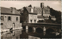 Lamballe Eglise Notre-Dame et Pont de Calmette