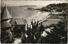 Perros-Guirec Plage de Trestrignel et Pointe du Chateau à Perros-Guirec