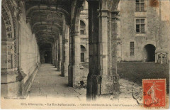 La Rochefoucauld Galeries Interieures de la Cour d'Honneur -
													16 Charente
												