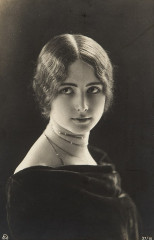 Cléo de Mérode, ca 1903