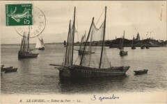 Le Croisic - Entree du Port Ships