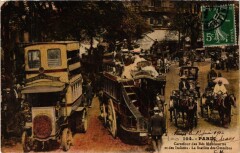 Paris 2e-Carrefour des Bds Montmartre et des Italiens à Paris 2e