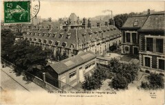 Paris 10e - Vue panoramique de l'Hopital Saint-Louis à Paris 10e