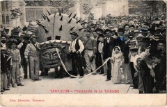 Tarascon Procession de la Tarasque à Tarascon