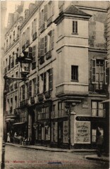 Carte postale ancienne Paris (4e) 8 rue Saint-Paul. Maison de Brinvilliers
                                                                     à Paris 4e
                                