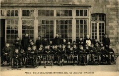 Carte postale ancienne Asile des Jeunes Infirmes - rue Lecourbe - Infirmerie
                                                                     à Paris 15e
                                