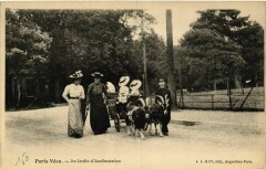 Carte postale ancienne Au Jardin d'Acclimatation
                                                                     à Neuilly-sur-Seine
                                
