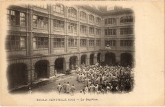 Paris 3e Ecole Centrale 1902 le Bapteme à Paris 3e