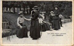 Carte postale ancienne La chaisière
                                                                     à Paris 6e
                                
