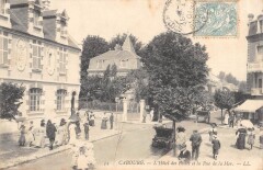 Cabourg L'Hotel Des Postes Et La Rue De La Mer à Cabourg