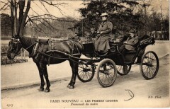 Paris Les femmes cocher promenade du matin Transport
