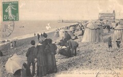 Le Treport La Plage Vers Le Casino Et La Jetee -
													76 Seine Maritime
												