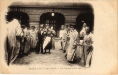 Paris 3e Ecole Centrale 1902 un gourpe d'Eleves à Paris 3e