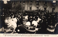 Paris Funerailles de Berteaux le Cercueil