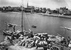 Ile De Batz L'Expedition Des Primeurs A L'Embarcadere