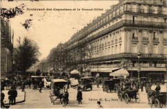 Paris 9e boulevard des Capucines et le Grand Hotel à Paris 9e