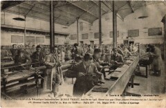 Ecole d'Electricité et de Mécaniques Industrielles - Ecole Violet - Avenue Emile Zola et Rue du Théâtre - Atelier d'Ajustage -
																					75015 Paris 15e
																			