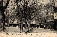 Saint-Remy-De-Provence Bd Marceau Coin de la Place d'Armes