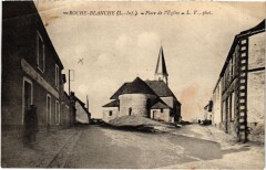 Roche-Blanche place de l'Eglise