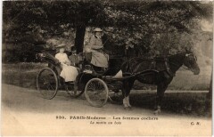 Paris Les femmes cocher le matin au Bois Transport