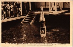 Les Piscines Auteuil-Molitor - Un beau plongeon de la Championne Olympique Aileen Riggin aux Bains du Louvre à Paris 16e