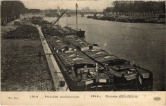 Paris Peniches Ambulances Seine River