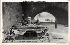 Carte postale ancienne Paris Petits Metiers La Matelassiere
                                                                     à Paris
                                