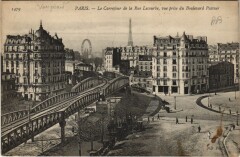 Carte postale ancienne Le Carrefour de la Rue Lecourbe vue prise du Boulevard Pasteur
                                                                     à Paris 15e
                                