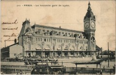 Carte postale ancienne La nouvelle gare de Lyon
                                                                     à Paris 12e
                                