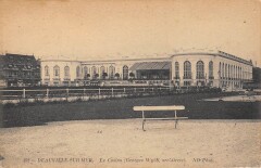 Deauville Sur Mer Le Casino à Deauville