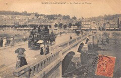 Trouville Sur Mer Le Pont Sur La Touques à Touques