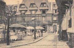 Deauville Sur Mer Le Normandy Hotel -
																					14800 Deauville
																			