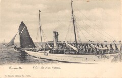 Trouville L'Arrivee D'Un Bateau