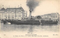 Trouville Sur Mer Le Bateau Du Havre Et Casino à Trouville-sur-Mer