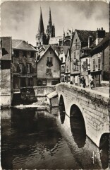 Chartres Vieux Pont et Vieilles Maisons France à Chartres