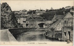 Avallon Cousin le Pont France à Avallon
