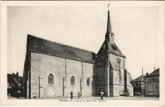 Voves Place de l'Eglise France -
													28 Eure et Loir
												