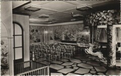 Paquebot Ile deFrance - Salle de Jeux des Enfants Ships