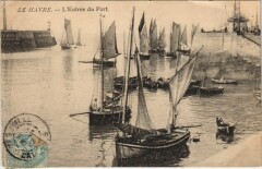 Le Havre - L'entree du Port Ships