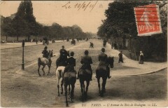Carte postale ancienne L'Avenue du Bois de Boulogne
                                                                     à Paris 16e
                                