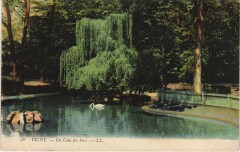 Vichy un Coin du Parc à Vichy