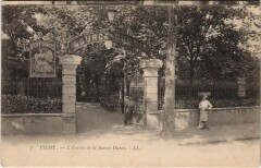 Vichy L'Entree de la Source Dubois à Vichy