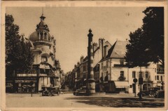Moulins Place et Rue d'Allier à Moulins