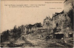 Coucy-le-Chateau Le chemin de ronde