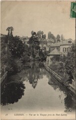 Lisieux Vue sur la Touques prise du Pont Labbey à Lisieux