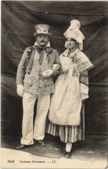 Costumes Normands