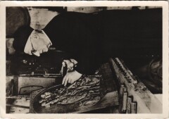 Parame Rotheneuf - M. l'Abbe Quemerais - Dans son Atelier