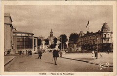 Vichy Place de la Republique France à Vichy