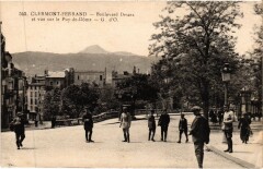 Clermont-Ferrand Boulevard Desaix et Vue sur le Puy de Dome à Clermont-Ferrand